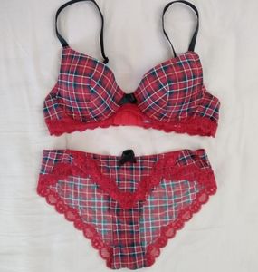 Adore me 34A LACY PLAID bra set with lac